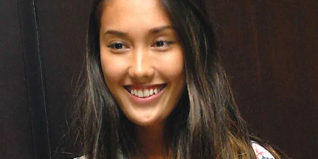 Fahrani Pamer Tato di 'ISTRI BO'ONGAN'