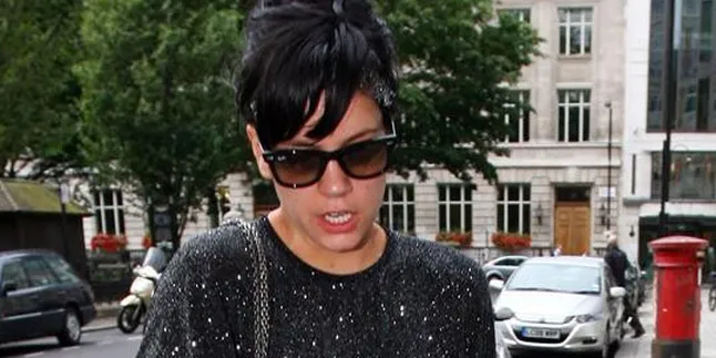 Lily Allen Tak Peduli Jadi Gemuk