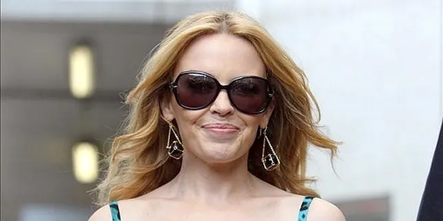 Kylie Minogue Jadi Pembaca Laporan Cuaca