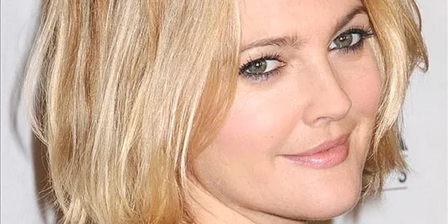 Drew Barrymore Kehabisan Tenaga