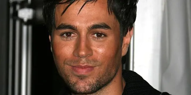 Polisi Bersumpah Akan Hentikan Enrique Iglesias
