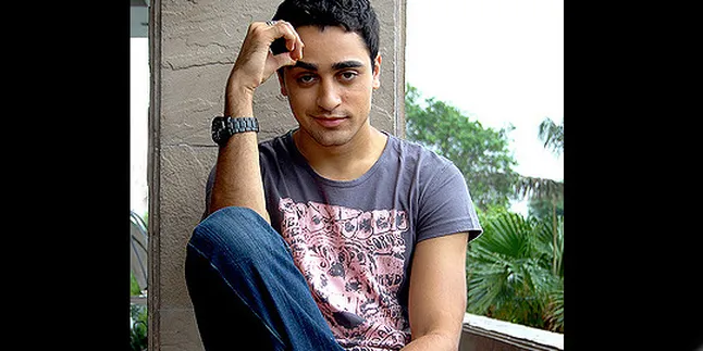 Imran Khan Bakal Gantikan Robert Pattinson di India