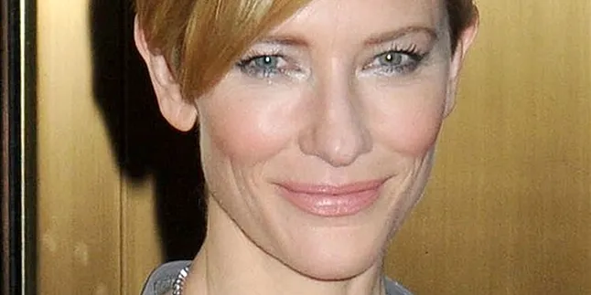 Cate Blanchett Tertarik Jadi Cancer Vixen