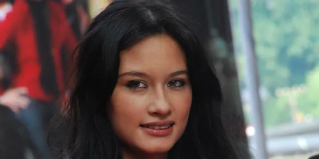 Rebbeca Perdalam Soal Musik