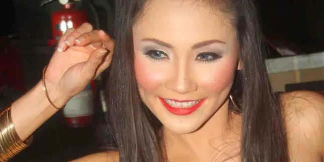 Chev Amalia Tujukkan Multi Bakat di 'LONDON VIRGINIA'