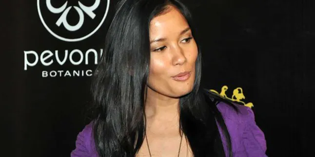 Titi Sjuman, Seimbang Cari Uang dan Perawatan Kulit