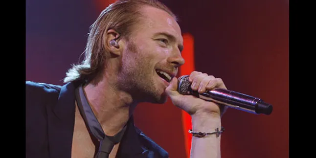 Keating Sebar Kuisioner Untuk Single Baru Boyzone