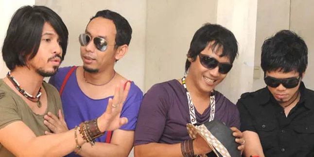 Video Klip The Dance Company: Seru-seruan Pakai Cat