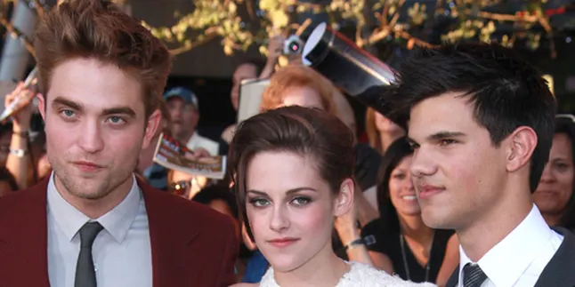 'TWILIGHT SAGA' Berakhir di Tahun 2012