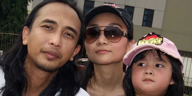 Piyu dan Flo: Keluarga Nomer Satu