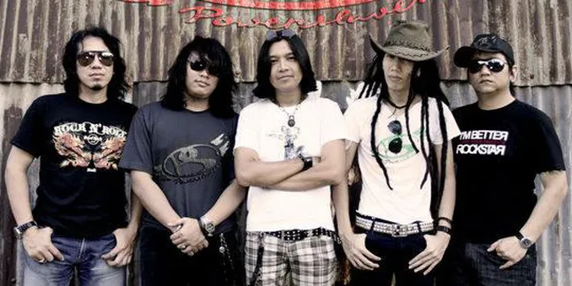 Power Slaves 'Bangkit Dari Kubur'