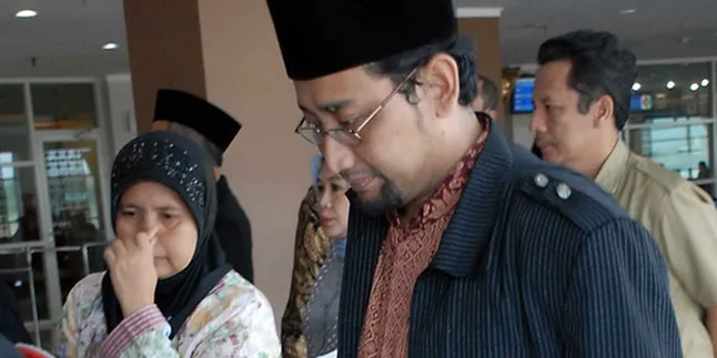 Delay Pesawat, Kang Abik Kecewa Syuting Ditunda