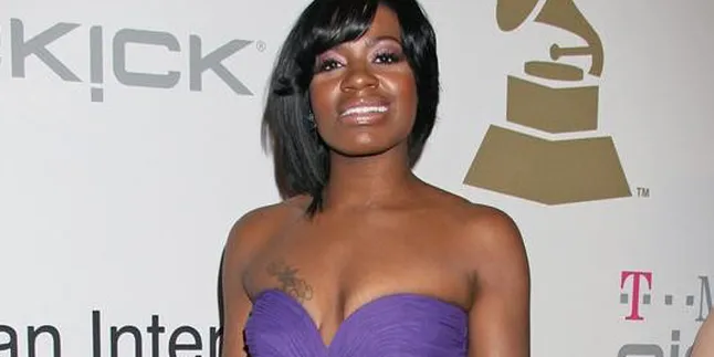 Fantasia Barrino Dirawat Karena Over Dosis