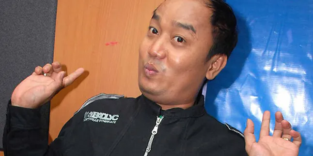 Azis Gagap Suka Spontan Saat Ngelawak Azis Gagap Suka Spontan Saat Ngelawak