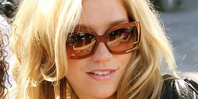 Kesha Ingin Duet Dengan Mick Jagger dan Rihanna