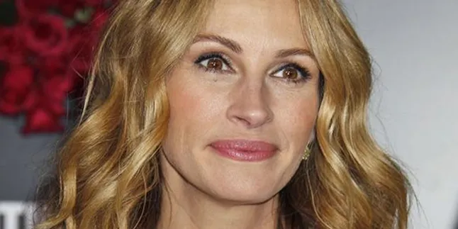 Tanpa Javier Bardem, Julia Roberts Tolak 'EAT, PRAY, LOVE'