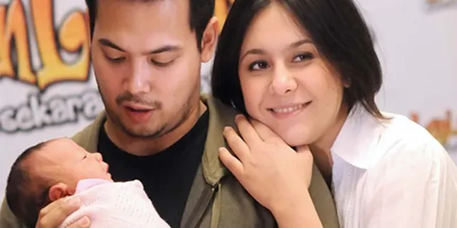 Wulan Gurtino Gelar Aqiqah London Abigail Dimitri