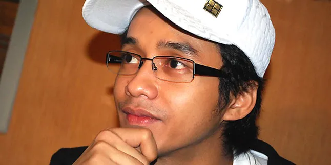 Adly Fairuz Hormati Kehidupan Pribadi Shireen