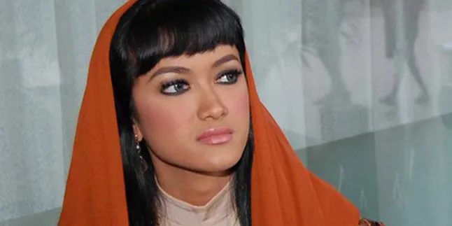 Julia Perez: Maju dan Mundur Karena Tuhan