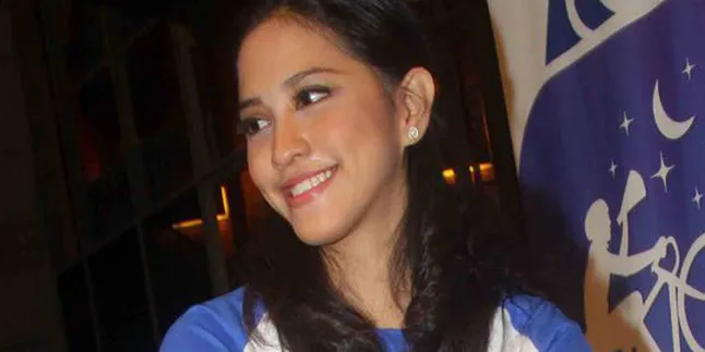 Asyifa Latief Perdana Bersepeda di Jakarta