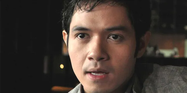 Dude Harlino Tidak Tabukan Peran Antagonis