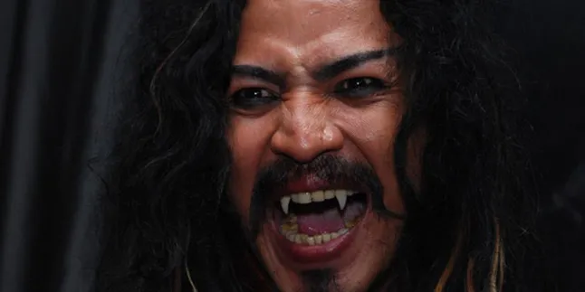 Limbad Tampil Menyeramkan Dengan Taring Baja