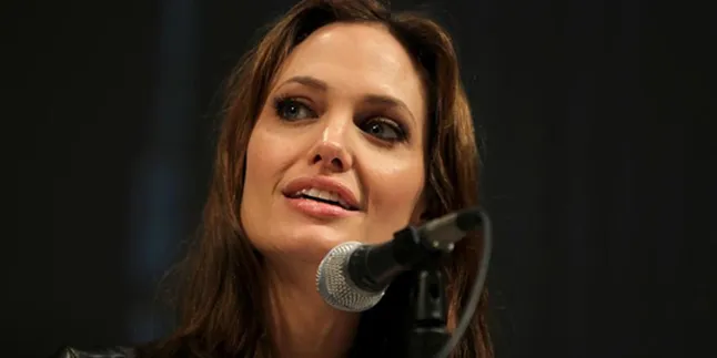 'SALT' Bikin Brad Pitt Ogah Cium Jolie