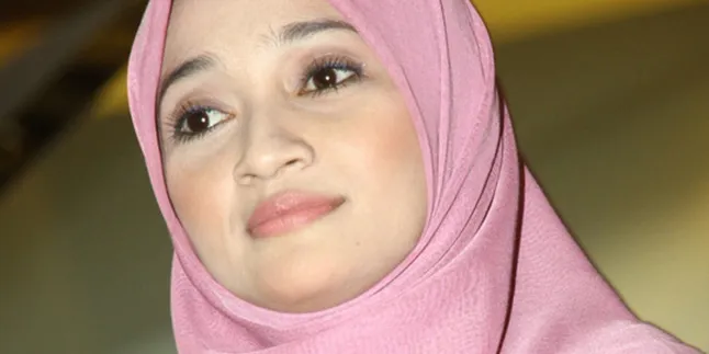 Nia Paramitha: Meski Pisah, Tetap Dekat Dengan Gusti Nia Paramitha: Meski Pisah, Tetap Dekat Dengan Gusti