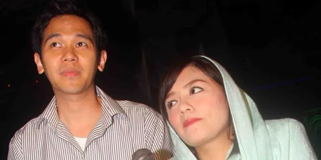 Tika T2 - Aji Tak Ingin Tinggalkan Buah Hatinya