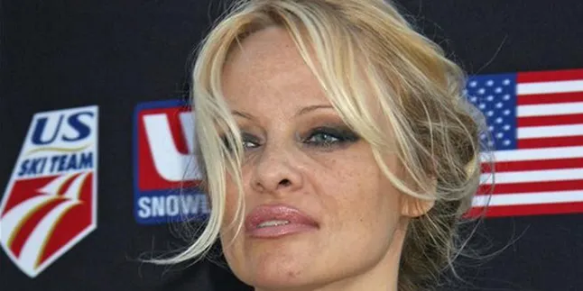 Pamela Anderson Tak Tahu Siapa Cheryl Cole
