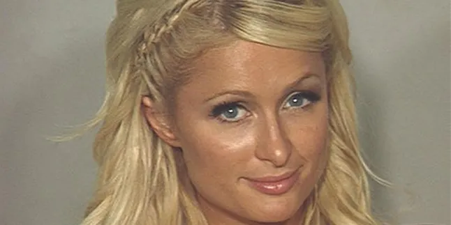 Bawa Kokain, Paris Hilton Ditahan
