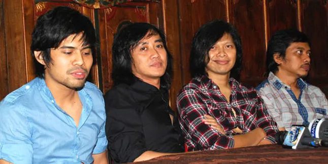 Gigi Bisa Bangun Sekolah Dari Hasil Jualan CD