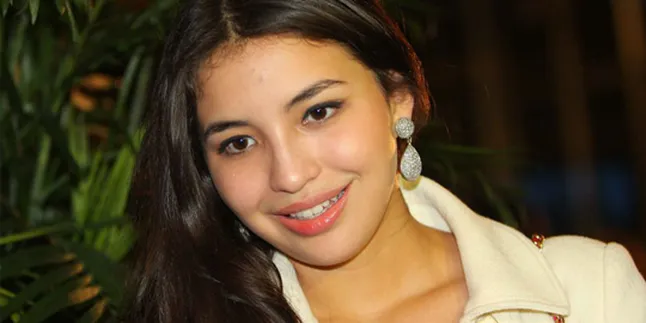 Manohara Ngeri Dengar 'Ganyang Malaysia'