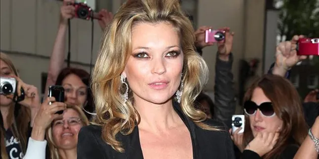 Kate Moss 'Digusur' Anak Bos