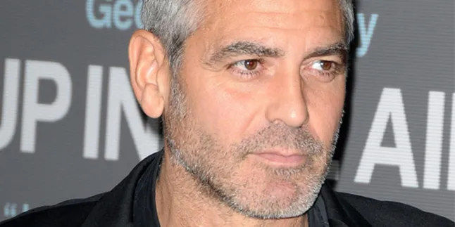 'THE AMERICAN' Ungguli Box Office