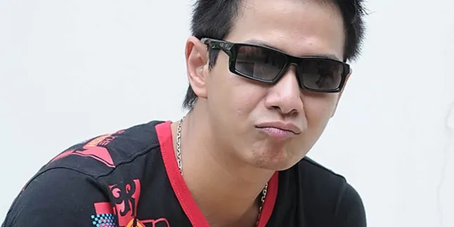 Delon Tak Kuasa Tolak Bang Haji