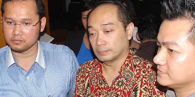 Lebaran di Sel, Adjie Absen Ultah Anak