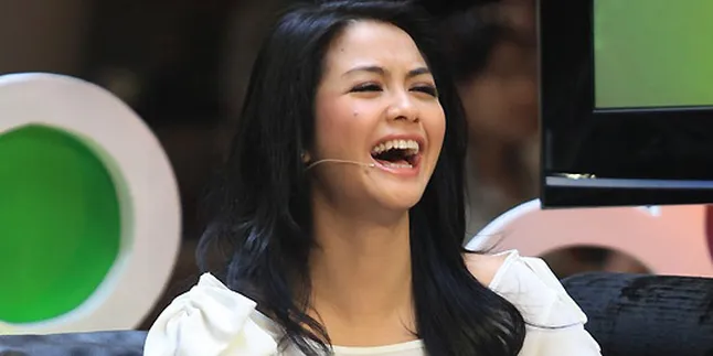 Revalina S Temat Belum Beli Baju Lebaran