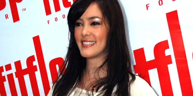 Cathy Sharon Belajar Dari Kesetiaan Penggemar Cathy Sharon Belajar Dari Kesetiaan Penggemar