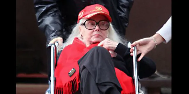 Zsa Zsa Gabor Sudah Mulai Makan Lagi