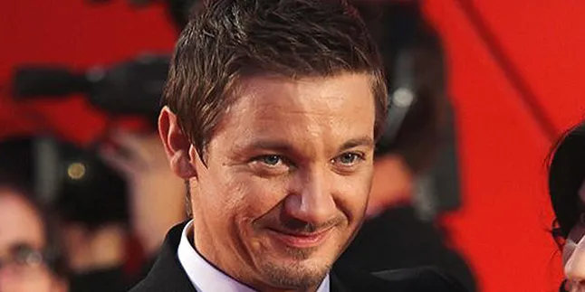 Jeremy Renner Fokus di 'MISSION IMPOSSIBLE 4'