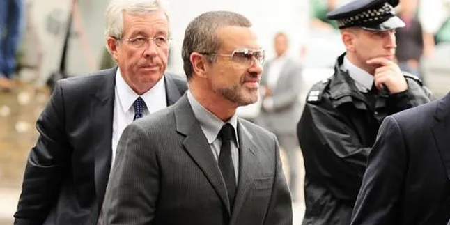 George Michael Menangis Saat Hukuman Dijatuhkan