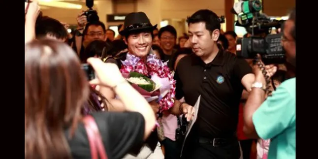 Lee Byung Hoen Disambut 100 Penggemar di Singapura