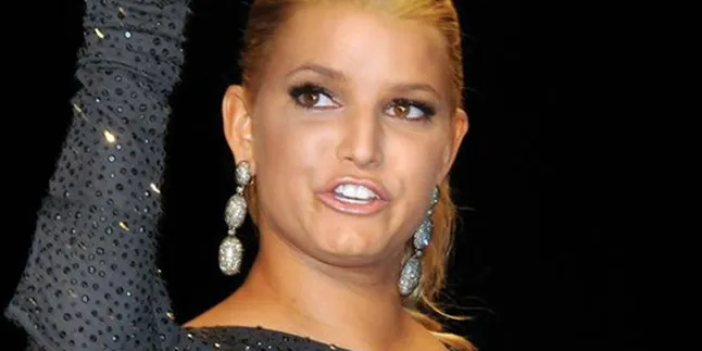 Jessica Simpson Rela Gendut Agar Hamil