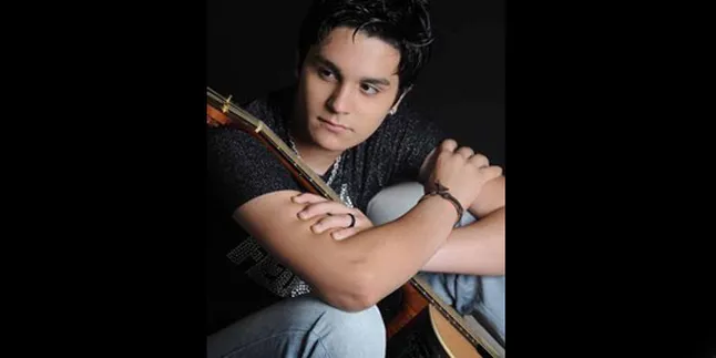 Luna Santana Manfaatkan Twitter Untuk Promosi