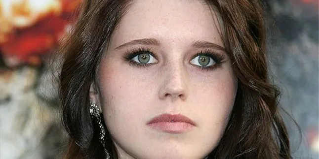 Putri Arnold Schwarzenegger 'Curhat' Dengan Terbitkan Buku