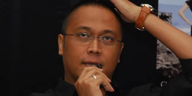 Rudi Soejarwo: Para Model Ini Lebay Dot Com!