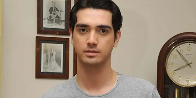 Fachri Albar Tak Bisa Tolak Tawaran 'MERTUA DAN MENANTU'