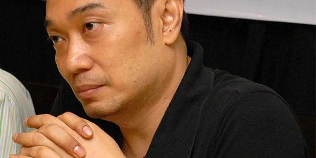 Sidang Lancar, Adjie Notonegoro Senang