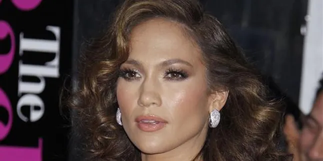 Jennifer Lopez  Tak Sabar Memulai Tugasnya